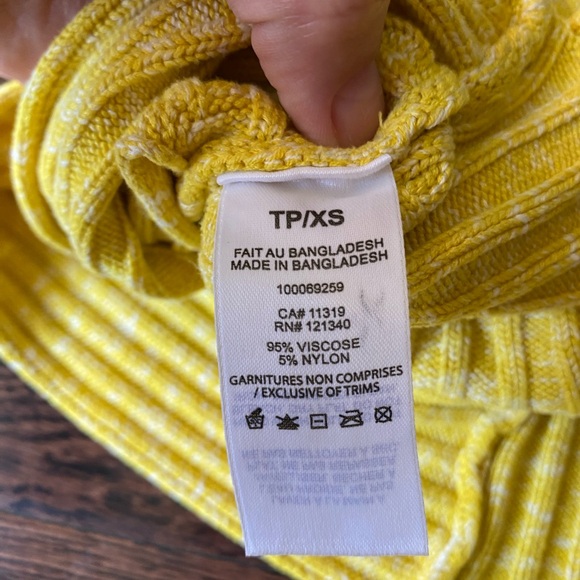 Dynamite Wrap Sweater XS - Picture 5 of 5